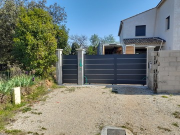 Installation d'un portail et portillon en aluminium à Pont-Saint-Esprit