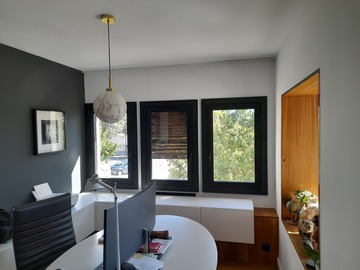 Pose de fenêtres en aluminium noir à Tavel