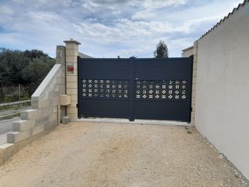 Installation d'un portail aluminium à La Capelle-et-Masmolène