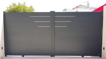 Portail-coulissant-en-aluminium-gris-anthracite-7016-1